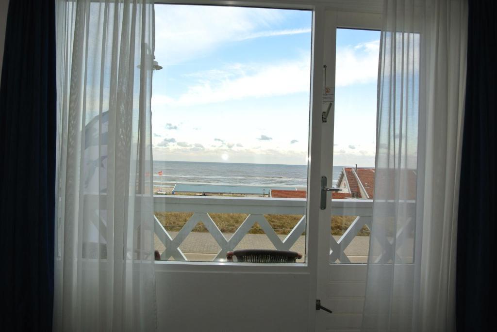Bed&Breakfast Aan Strand Katwijk aan Zee Room photo
